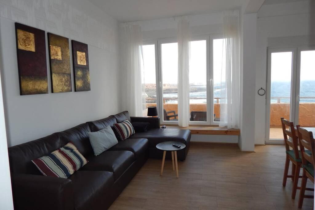 Big, Large Cozy Apartment With Sea View Ask For Additional Bedroom As An Extra Option تيلدي المظهر الخارجي الصورة